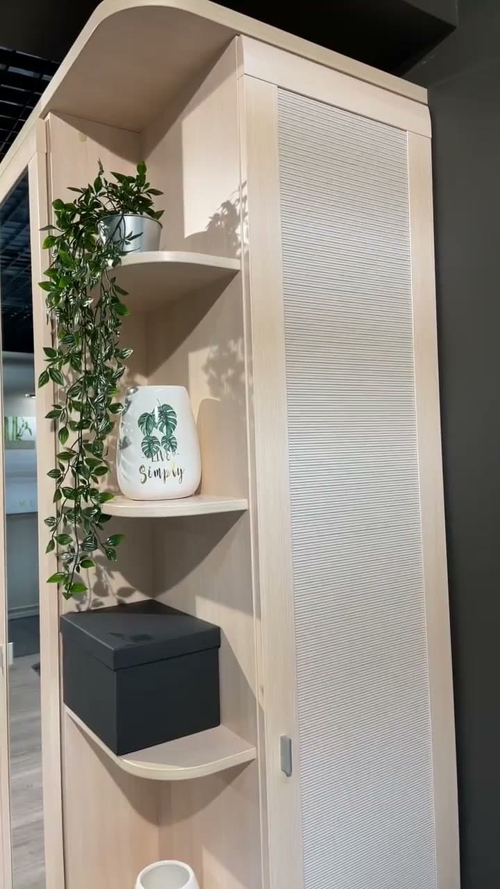 Live-эфир Lazurit: демонстрация функциональности хранения в мебели